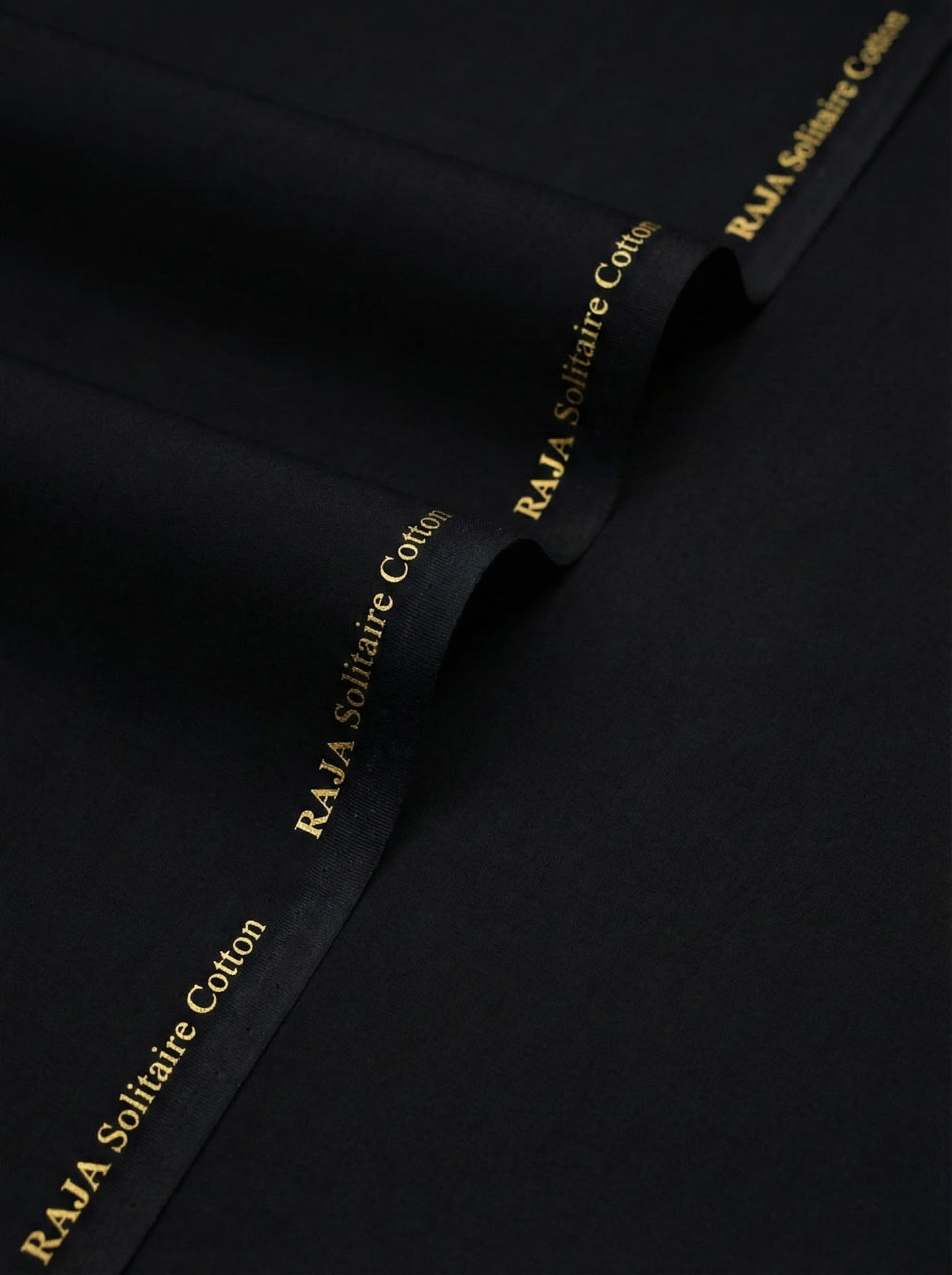 RAJA Solitaire™ Black Signature Look